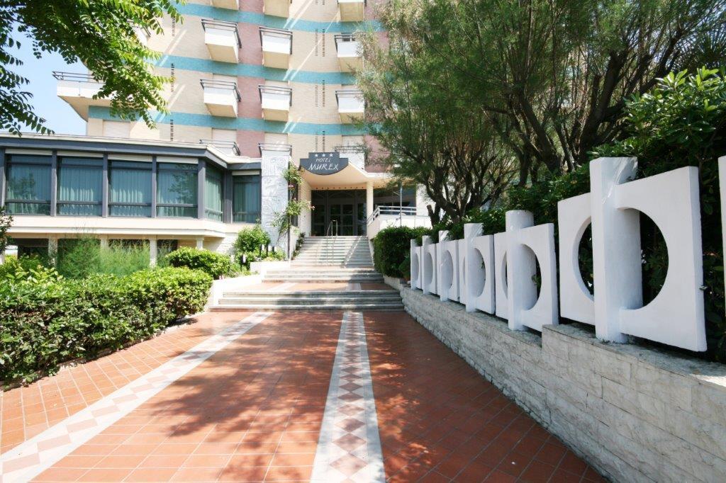 Hotel Murex Cattolica Bagian luar foto